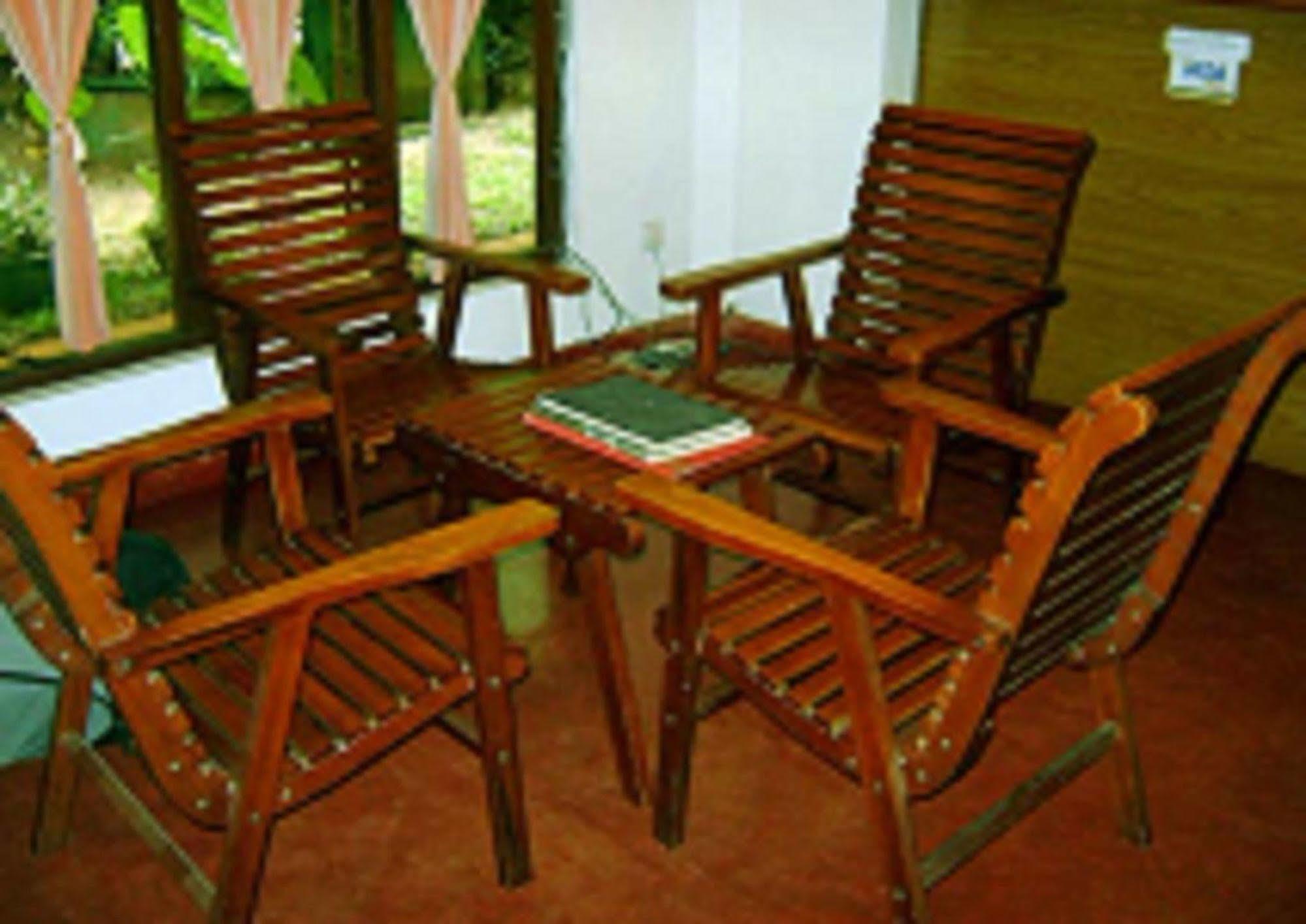 Palm Garden Home Stay Deiyannewela Bagian luar foto