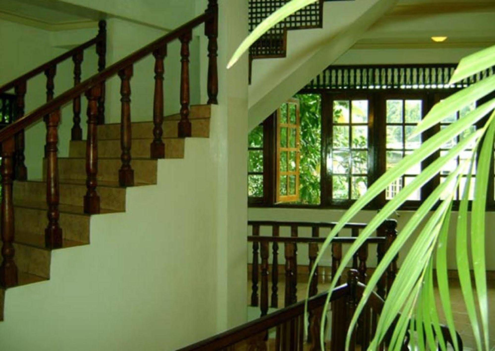 Palm Garden Home Stay Deiyannewela Bagian luar foto